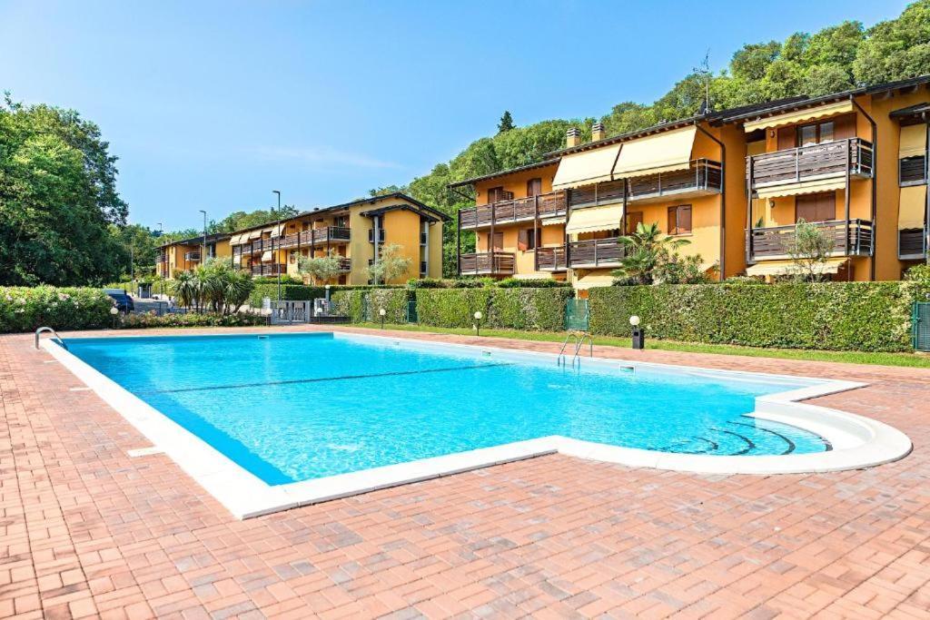 Casa Adela Apartamento Desenzano del Garda Exterior foto